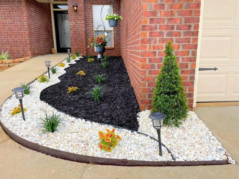 Professional yard cleanup service in Dodge City, KS - Juarez Lawn & Landscaping