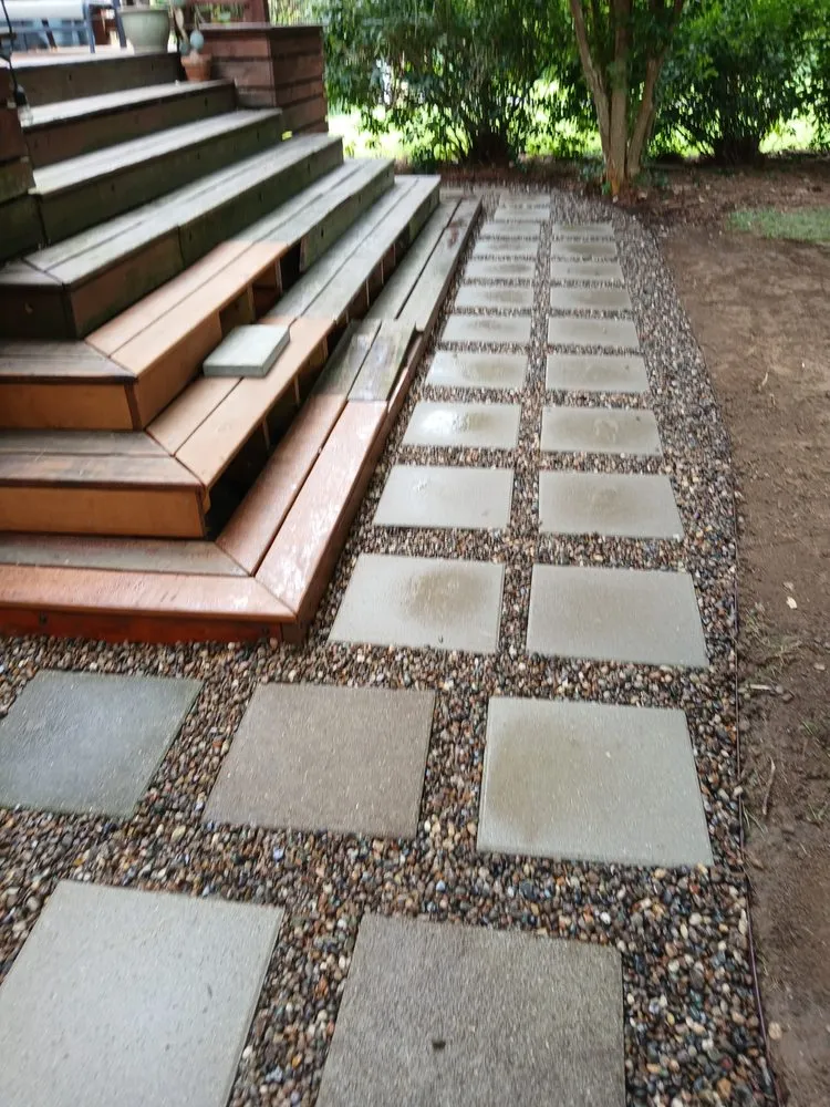 Custom yard maintenance for homes across Louisville, KY - Juarez Lawn Care