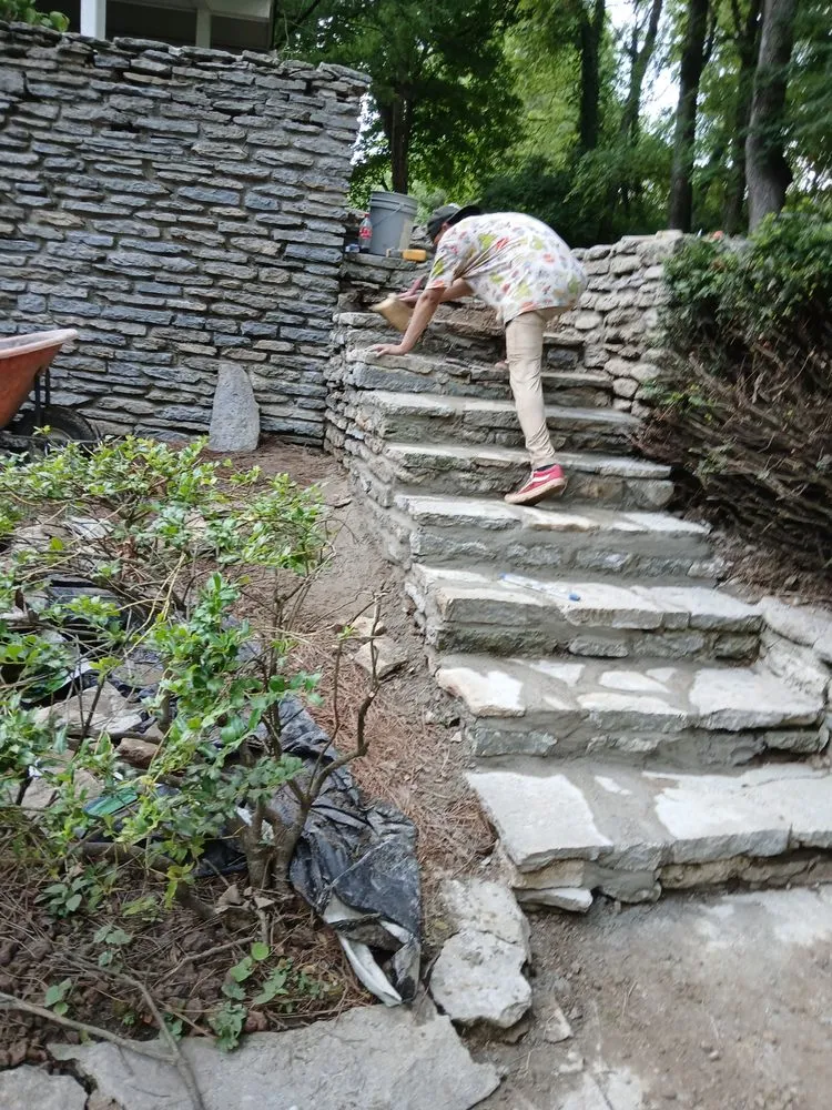 Reliable landscaping services in Louisville, KY - Juarez Lawn Care