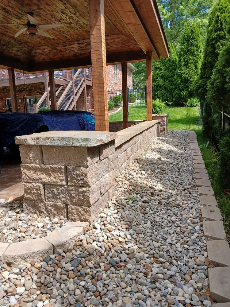 Trusted garden landscaping for year-round maintenance in Louisville, KY by Juarez Lawn Care