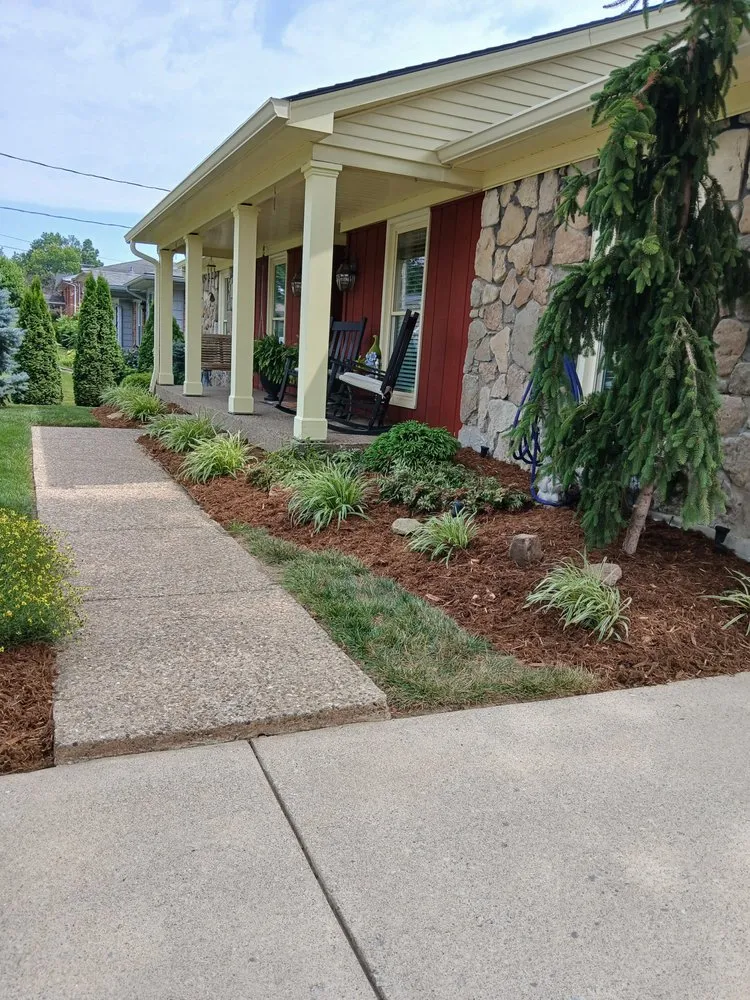 Trusted outdoor landscaping in Louisville, KY by Juarez Lawn Care