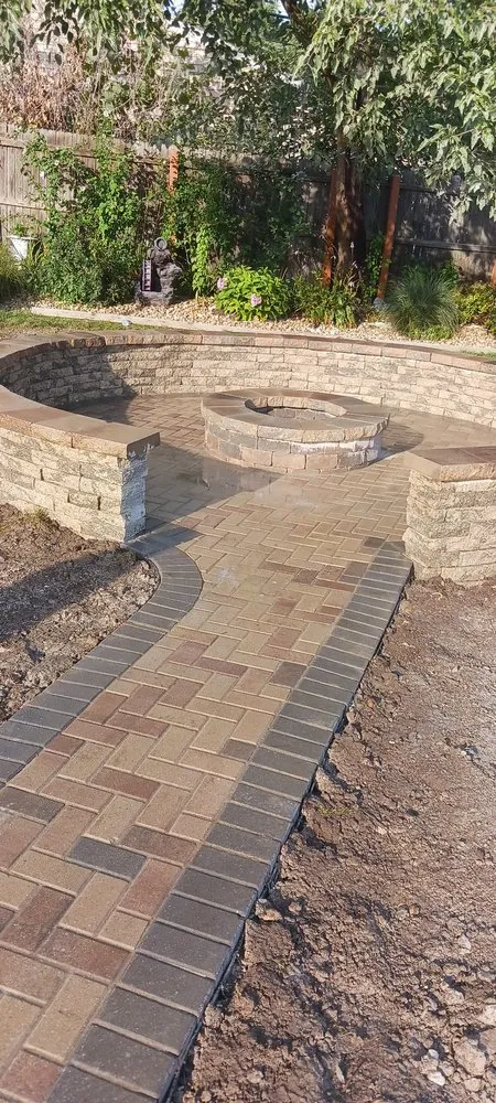 Reliable garden landscaping experts serving Aurora, IL - Juarez R Professional Brickwork