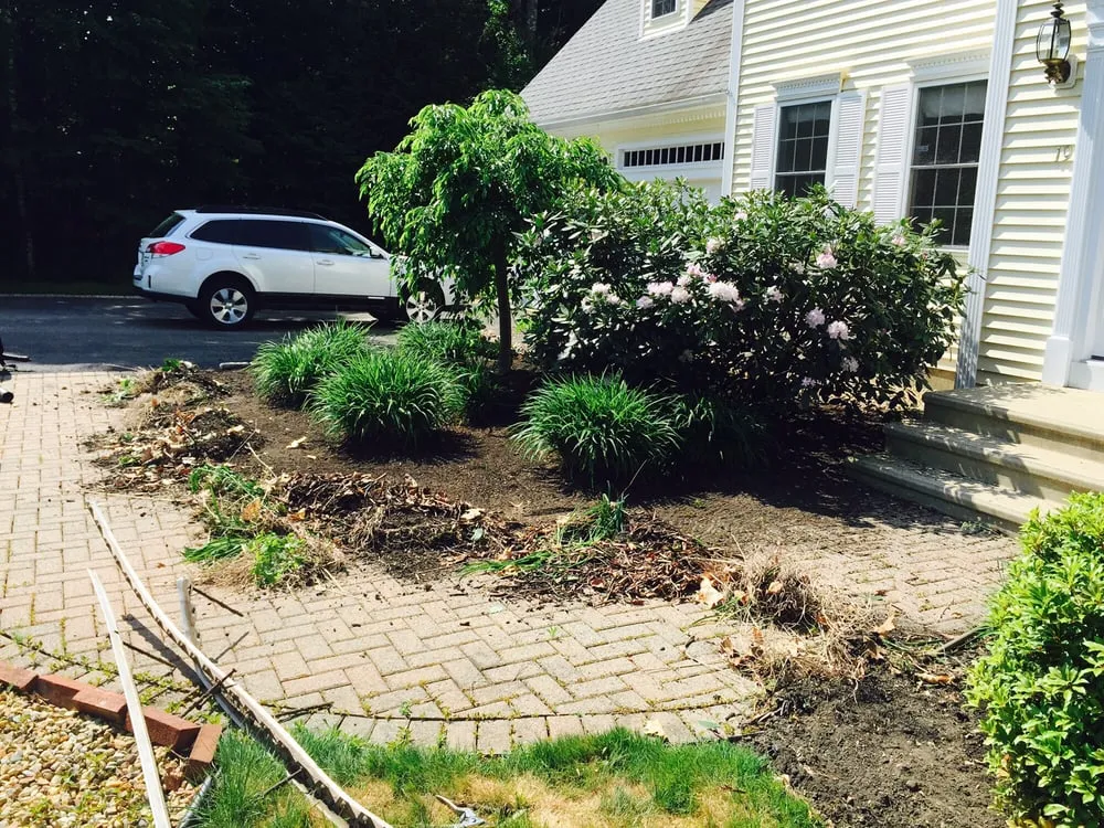 Local residential landscaping experts serving Lunenburg, MA - Julian's Landscaping