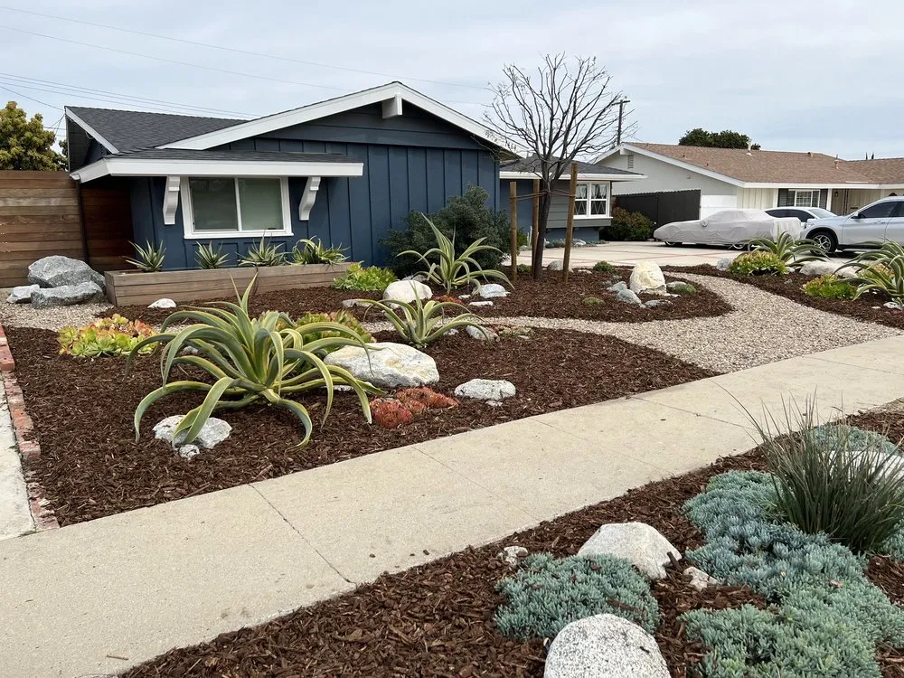 Top-rated residential landscaping for year-round maintenance across Oxnard, CA - Julian's landscaping