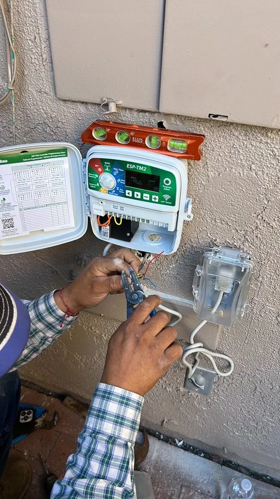 Custom landscaping services experts serving Oxnard, CA - Julian's landscaping