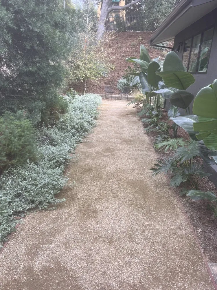 Expert lawn care service in Oxnard, CA by Julian's landscaping