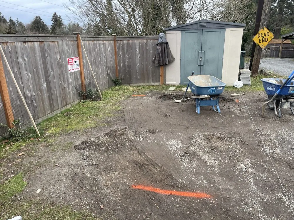 Reliable lawn care service experts serving Auburn, WA - Julians Tj Fencing & Landscaping