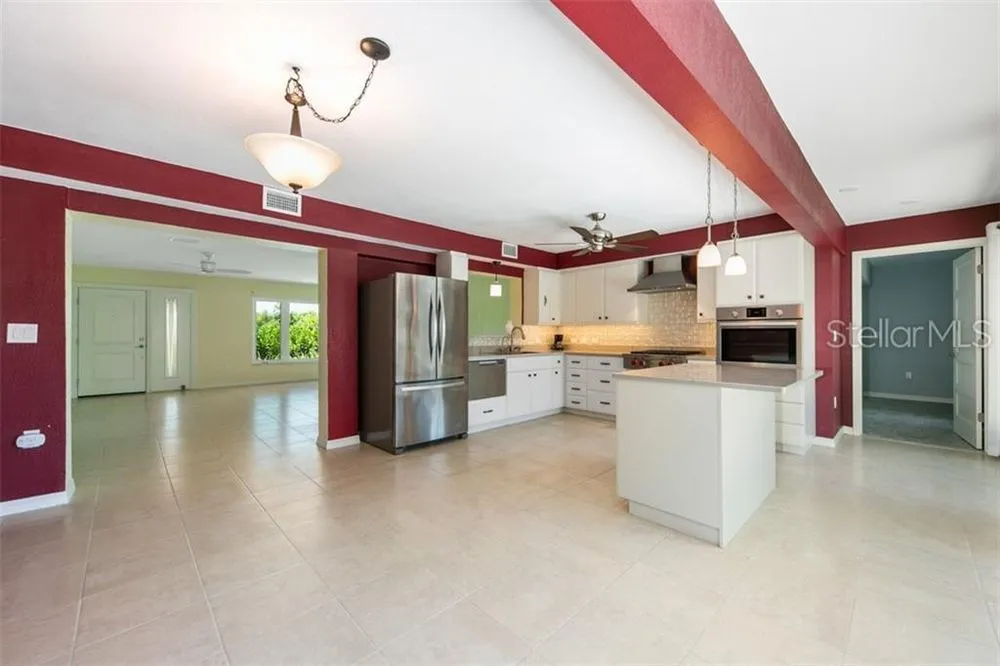 Expert landscape design experts serving Venice, FL - Julie & Wade Can Do It Concierge