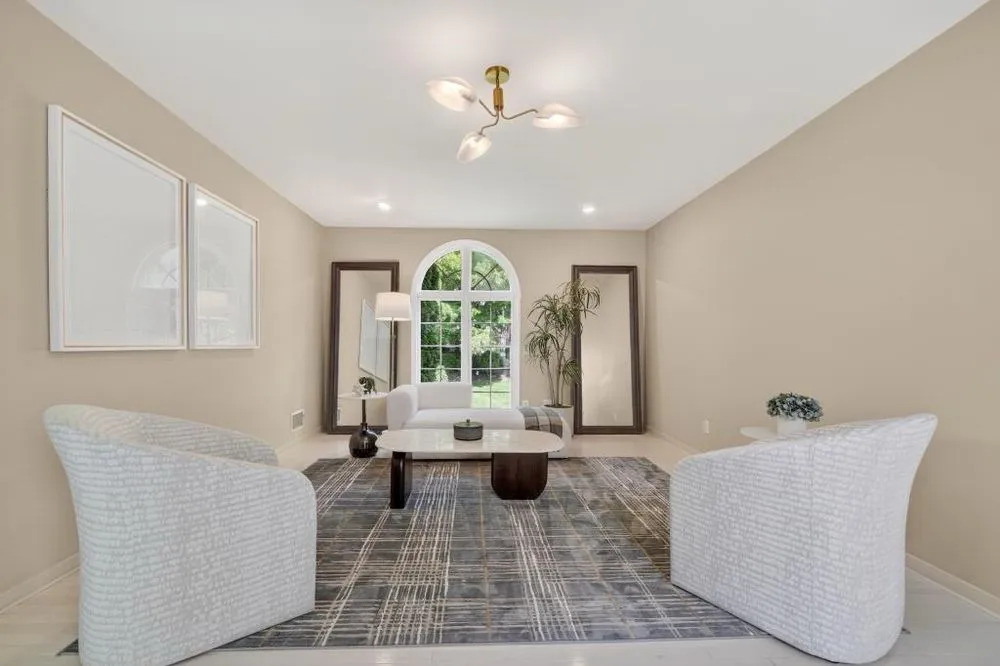 Custom lawn mowing service in Sleepy Hollow, NY by Julio H Chapa Remodeling