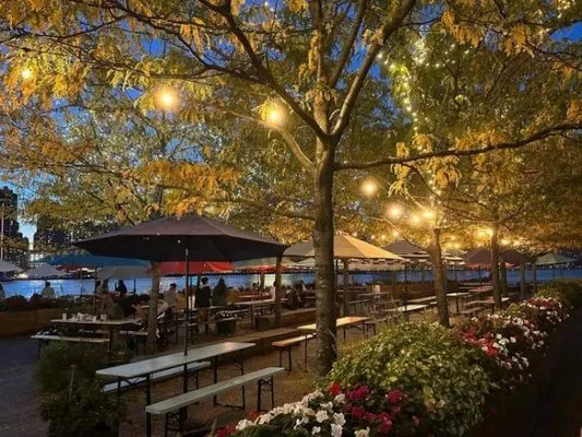 Julio Pellegrini Logo