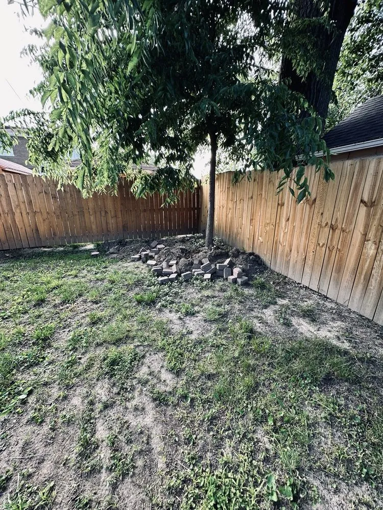 Professional yard maintenance experts serving Simpsonville, KY - Julio Tree Service & Landscape