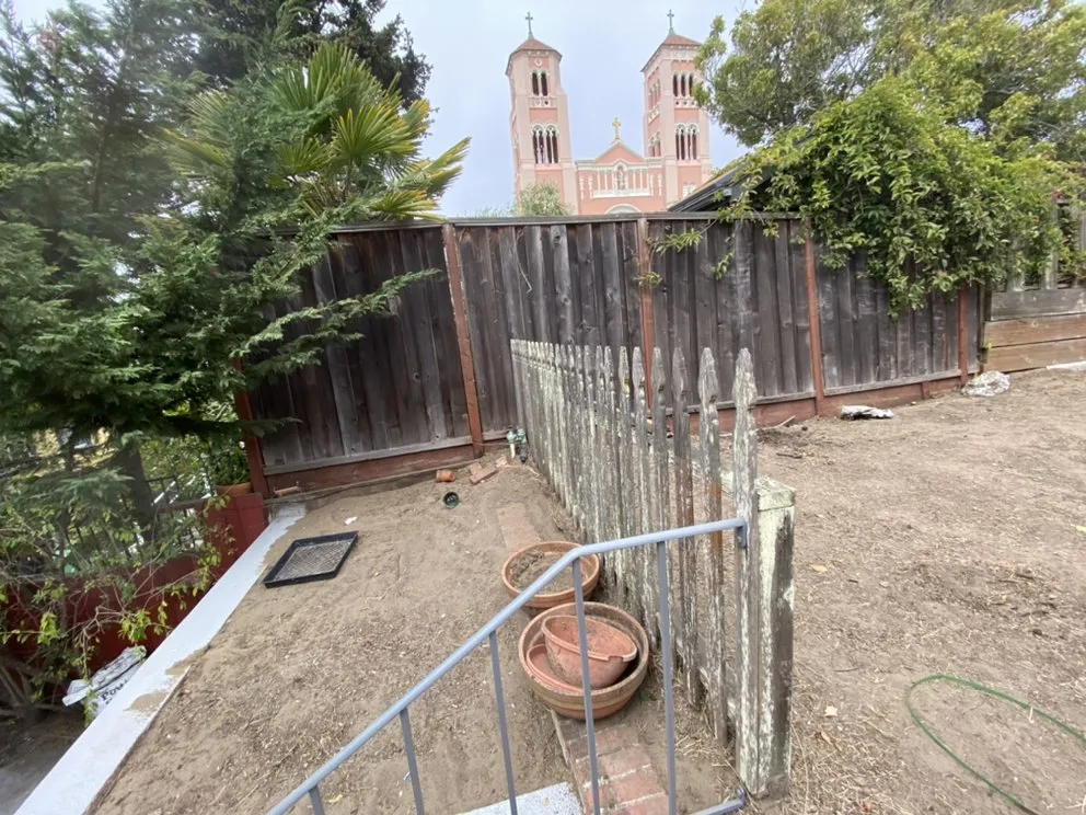 Professional landscaping services for residential properties in San Francisco, CA by Julio's Landscape Maintenance