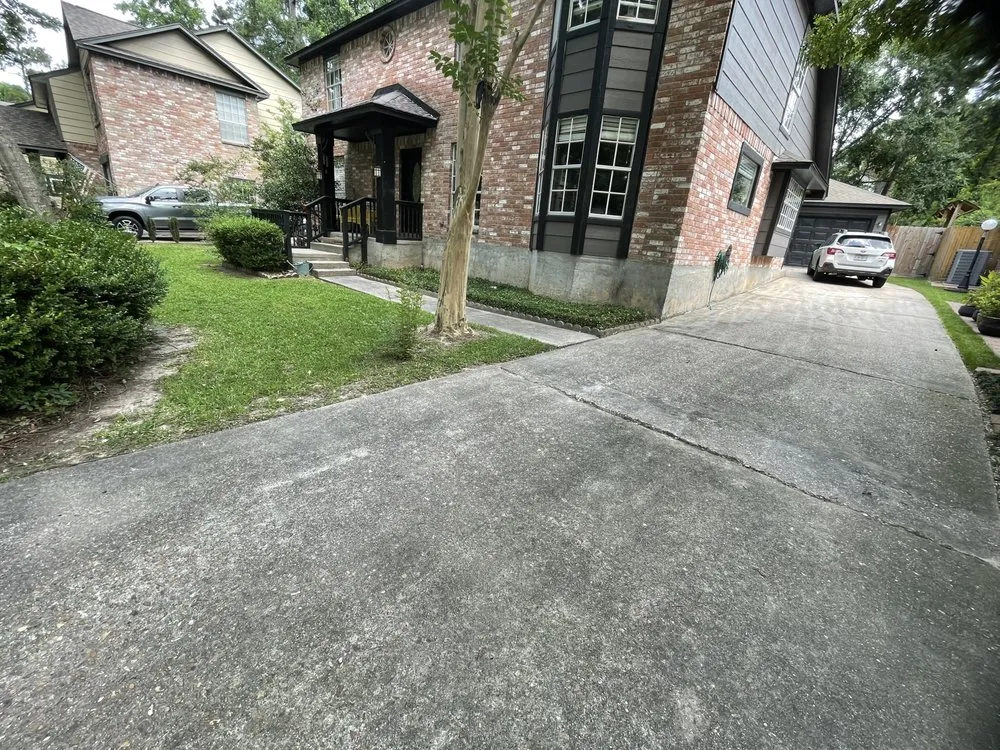 Custom landscape design in Houston, TX - Julio’s Landscaping