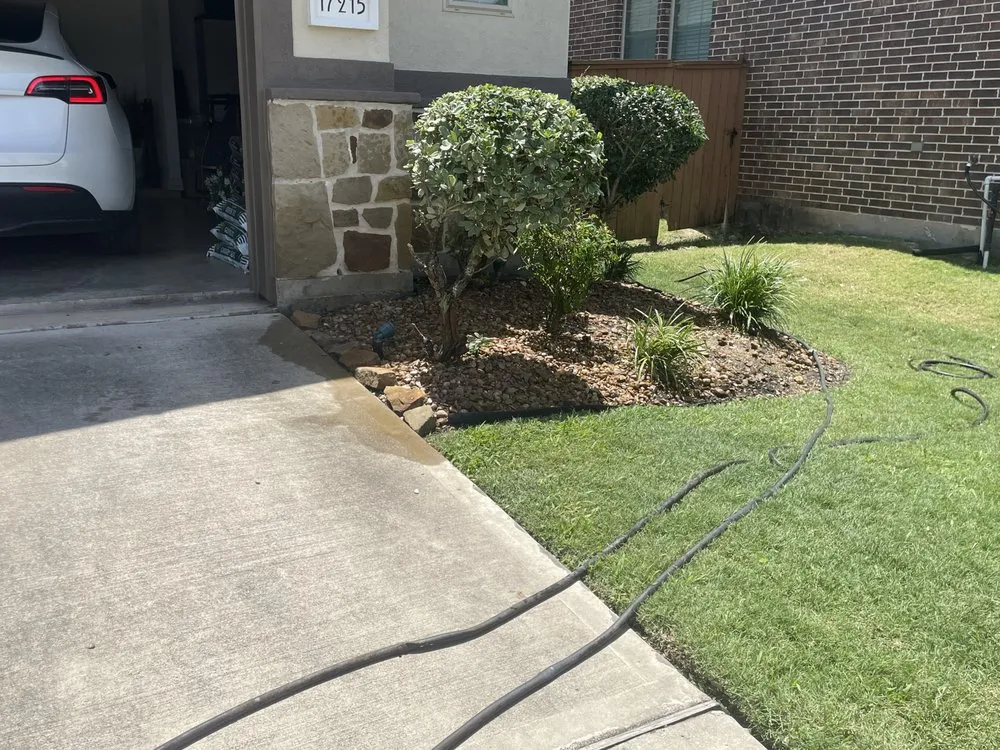 Reliable landscaping services in Houston, TX - Julio’s Landscaping