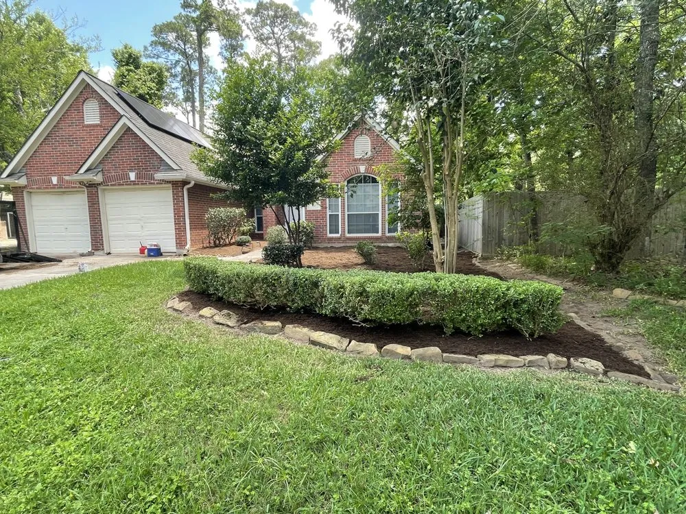 Top-rated residential landscaping in Houston, TX by Julio’s Landscaping