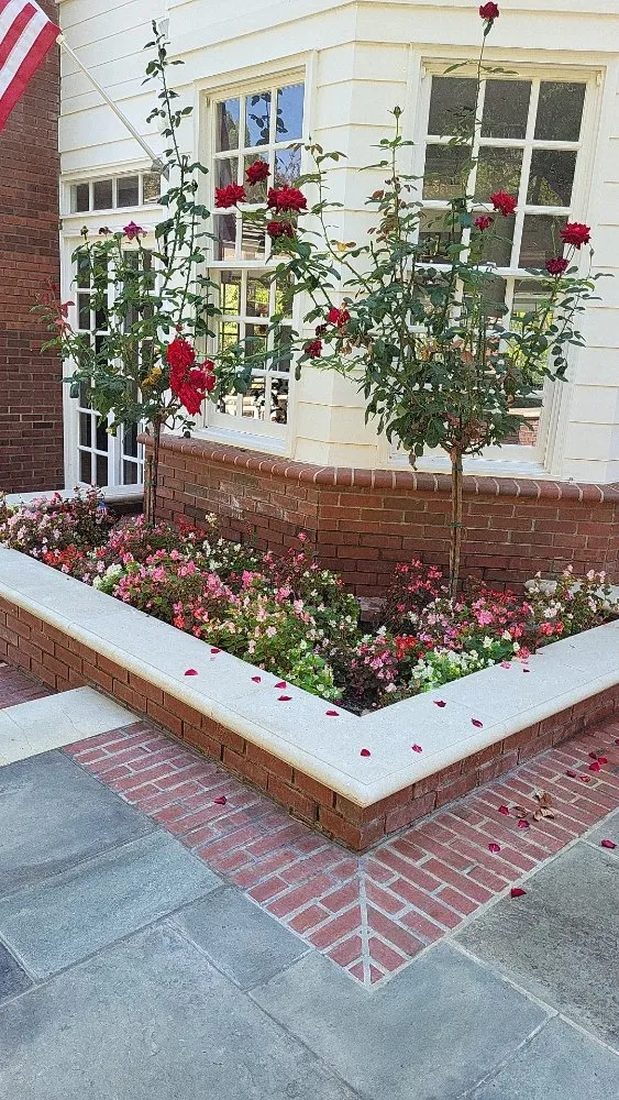 Trusted garden landscaping with custom design in Simi Valley, CA by Julio's Landscaping