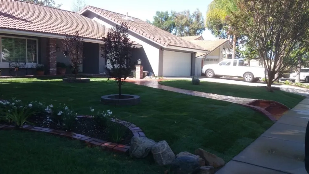 Custom residential landscaping in Simi Valley, CA by Julio's Landscaping