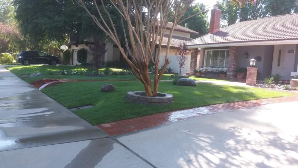 Custom garden landscaping for residential properties across Simi Valley, CA - Julio's Landscaping