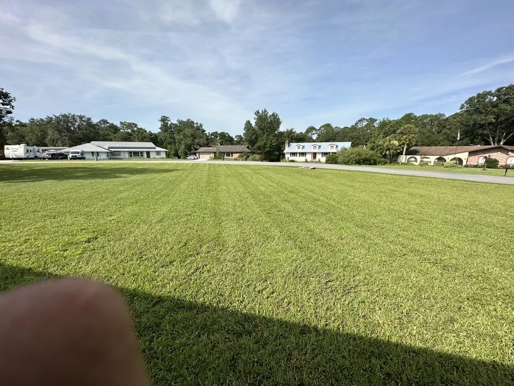 Top-rated residential landscaping experts serving De Leon Springs, FL - Julio’s Lawn Care