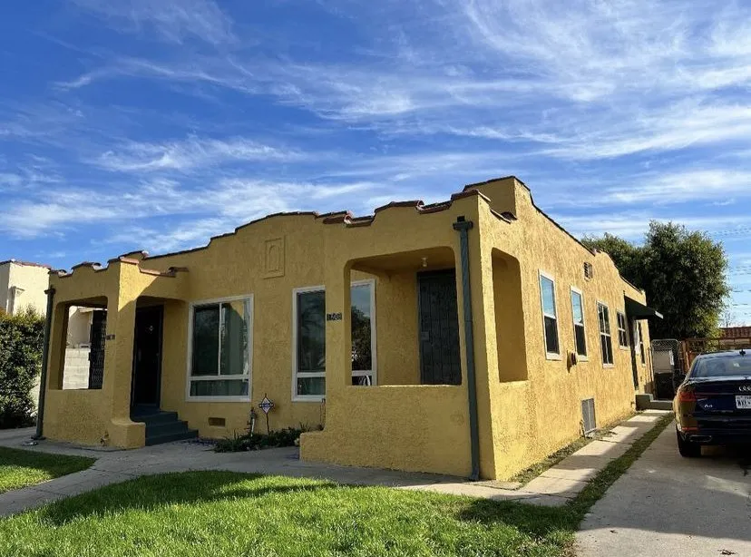 Professional outdoor landscaping in St. Louis, MO - JUM Concrete & Lanscaping & Construction