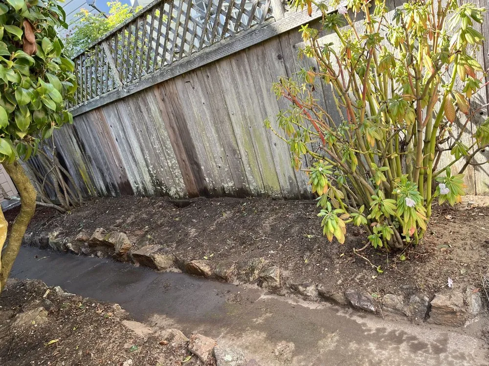 Professional outdoor landscaping experts serving St. Louis, MO - JUM Concrete & Lanscaping & Construction