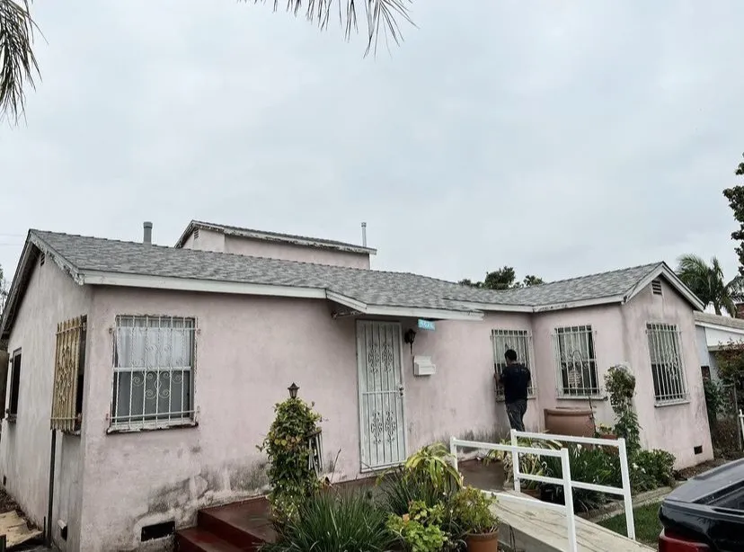 Top-rated lawn care service for residential properties in St. Louis, MO by JUM Concrete & Lanscaping & Construction