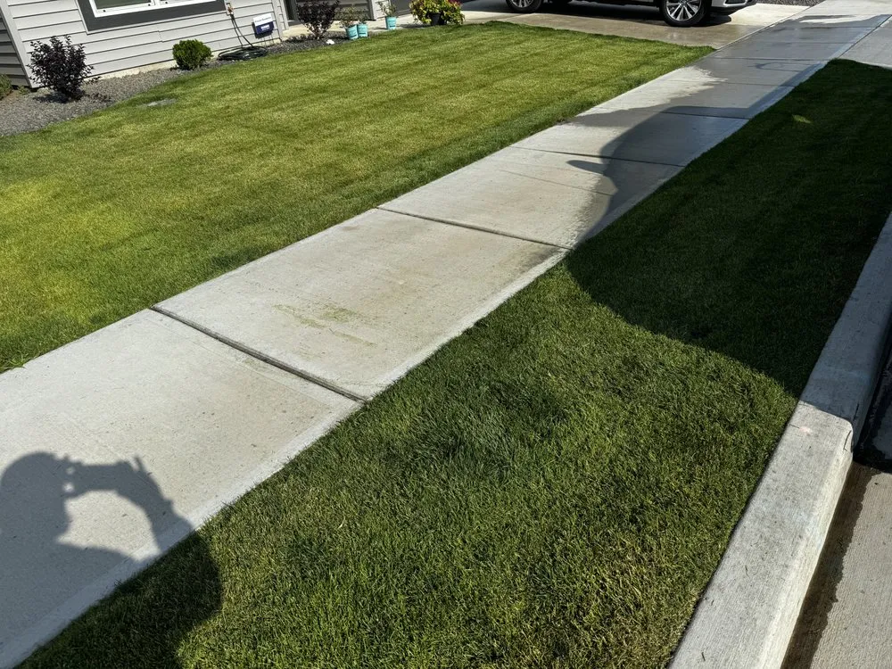 Professional lawn mowing service with custom design in Mead, WA by Jumbo's Backyard