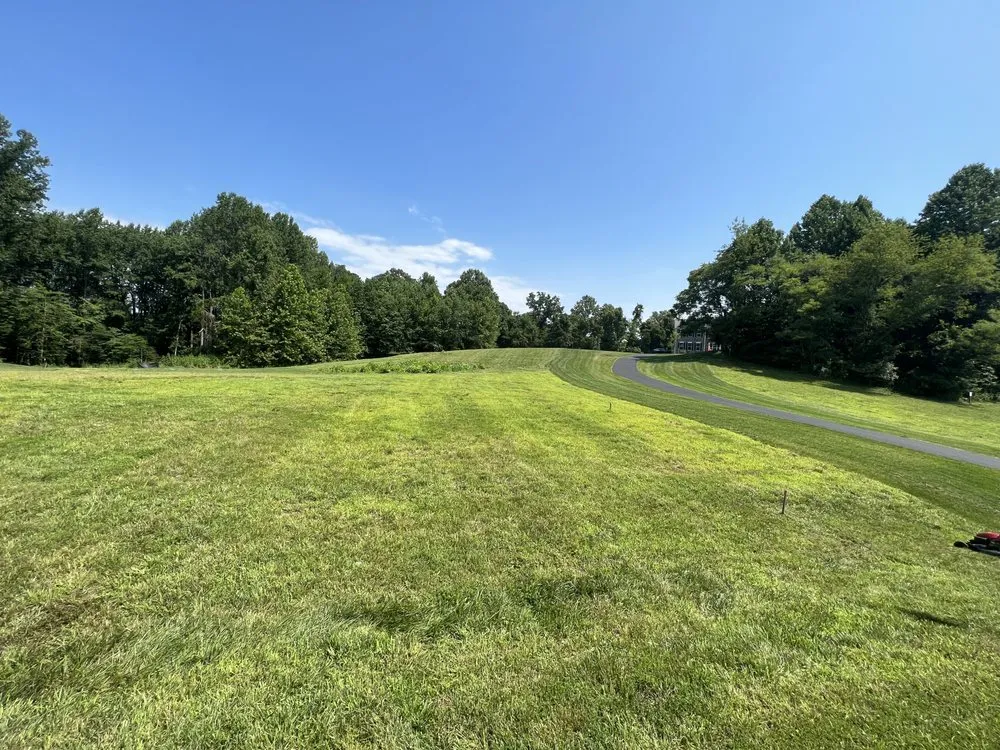 Custom lawn care service in Indian Head, MD - Jungle Boyz