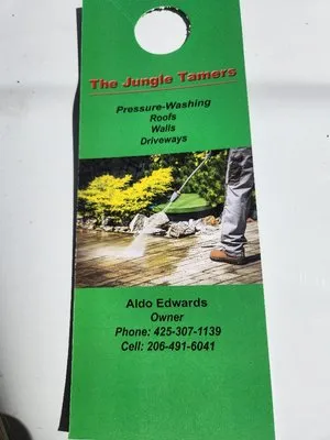 Jungle Tamers Logo