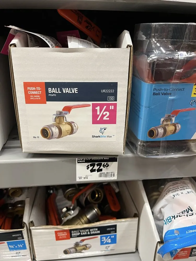 Affordable yard cleanup service in Jackson, MI by Junior's Handyman Services