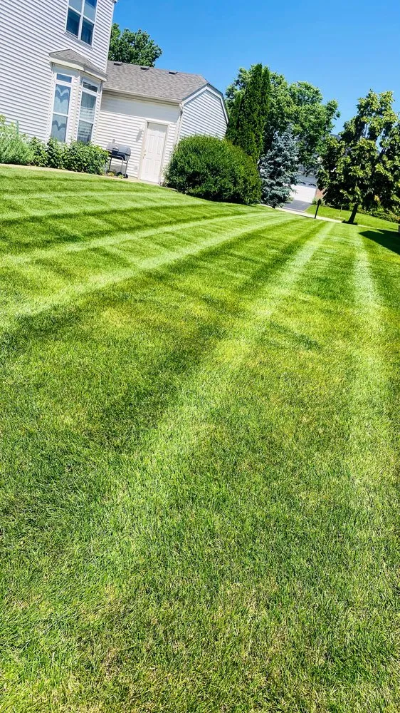 Expert lawn mowing service near you in Aurora, IL by Juniors landscaping