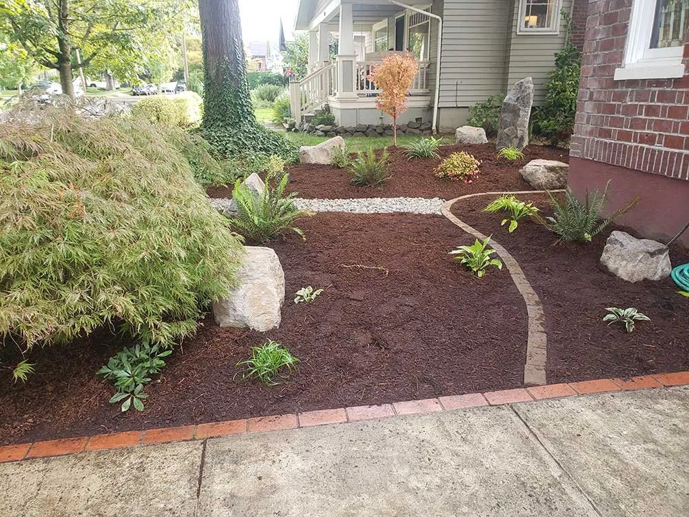 Custom outdoor landscaping in Vancouver, WA - Juniors Landscaping