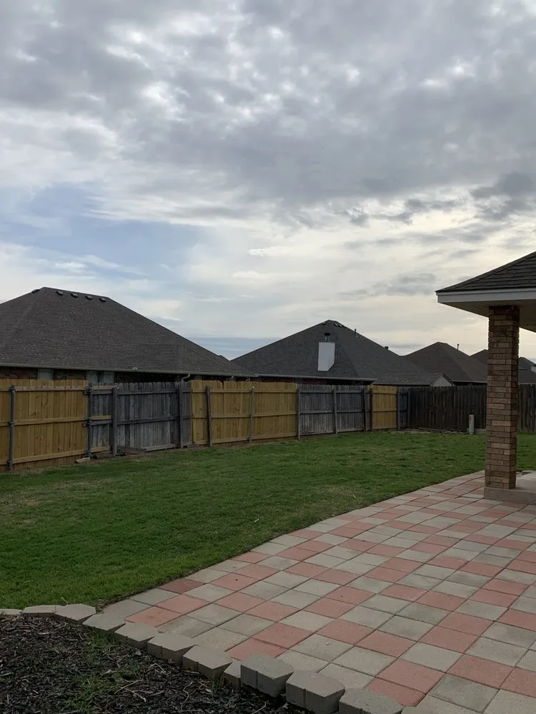 Affordable lawn care service in Lawton, OK - Juniors Lawn Care