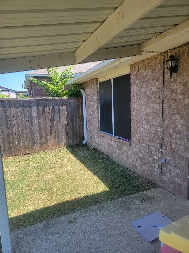 Affordable lawn care service for beautiful yards across Tyler, TX - Junior's Lawn Mowing