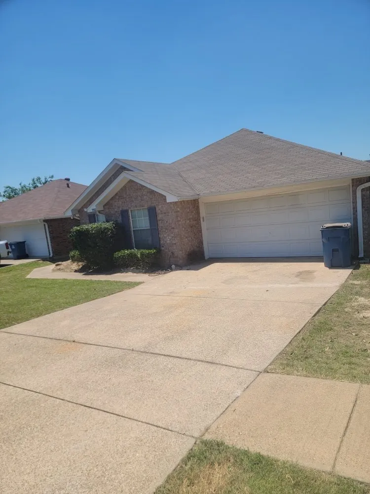 Top-rated garden landscaping for year-round maintenance across Tyler, TX - Junior's Lawn Mowing