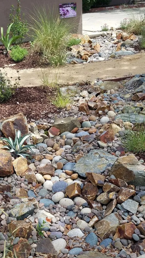 Affordable landscaping services experts serving Long Beach, CA - Juniper Berry Landscapes