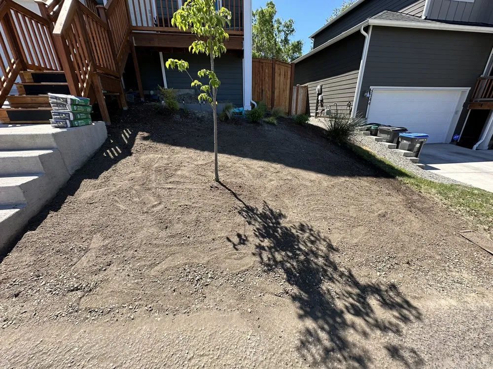 Top-rated landscape installation in Belfair, WA - Junk 2 Go