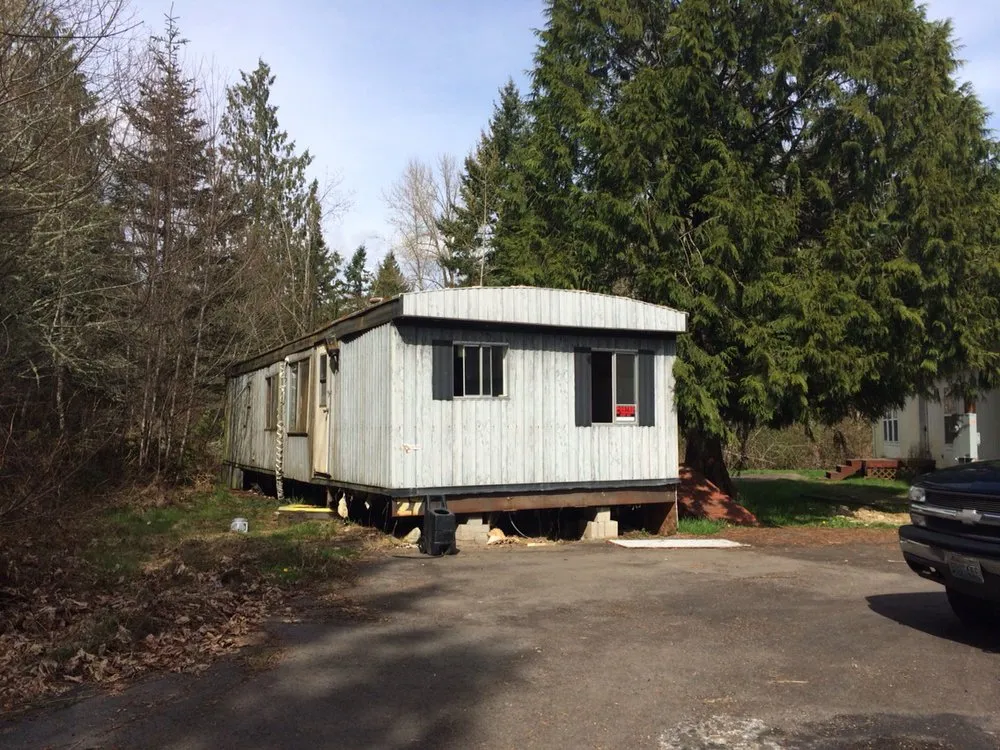 Professional lawn care service in Port Orchard, WA by Junk 2 Go