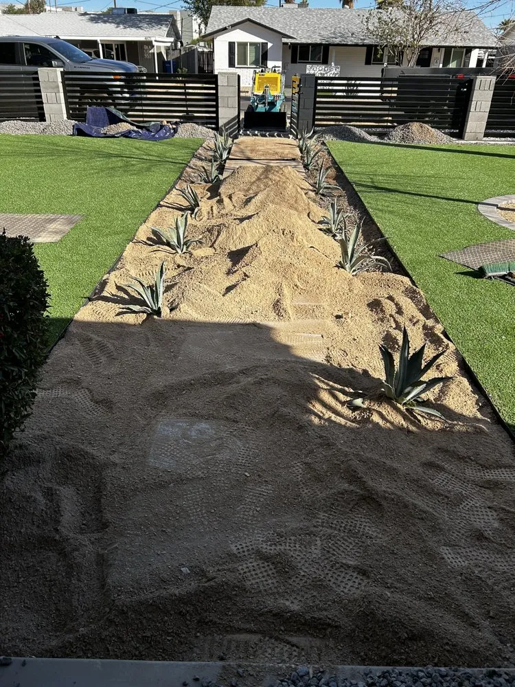 Trusted residential landscaping experts serving Phoenix, AZ - Junk In Junk Out Removal Services