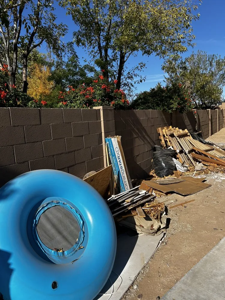 Reliable garden landscaping experts serving Phoenix, AZ - Junk In Junk Out Removal Services