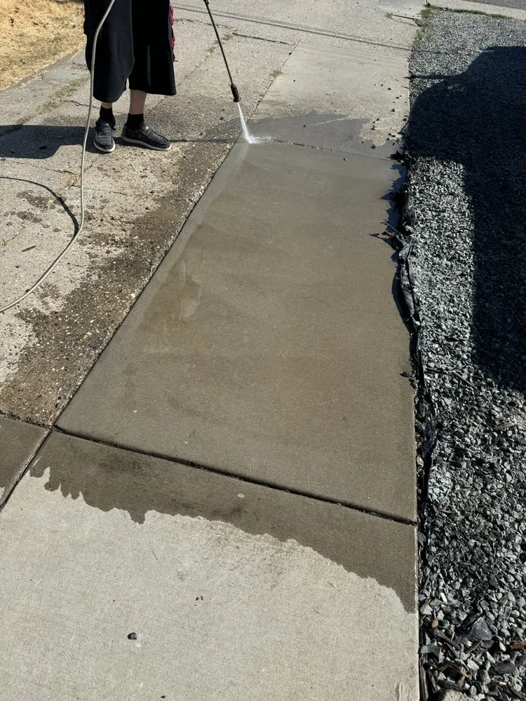 Custom lawn care service experts serving Marysville, CA - Junk Jockey’s