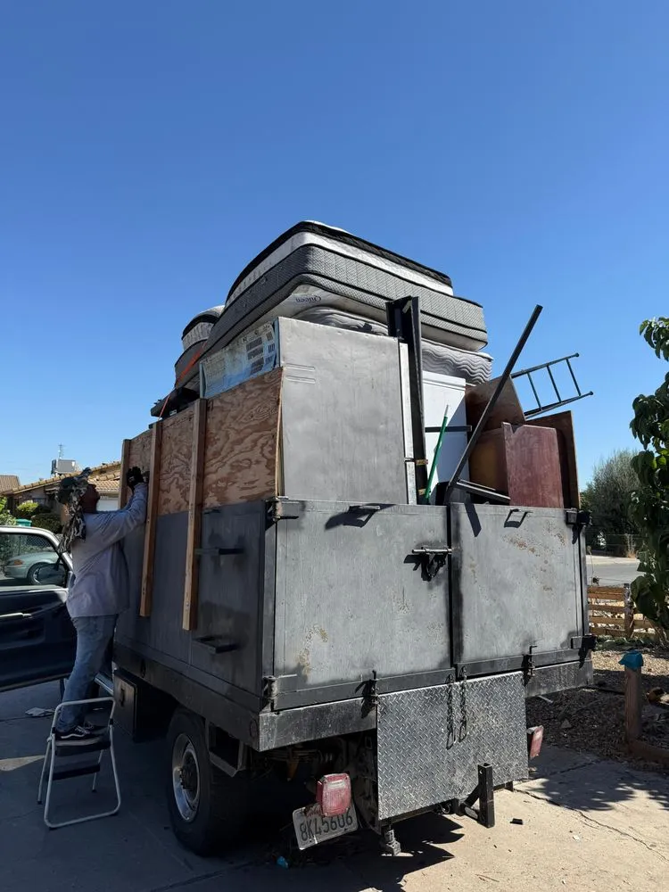 Top-rated residential landscaping for year-round maintenance in Stockton, CA by Junk Removal Solutions