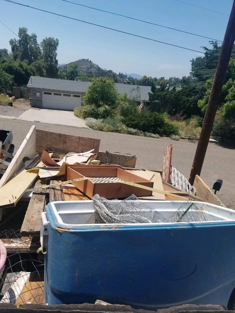 Top-rated yard maintenance near you in San Diego, CA by JunkGods