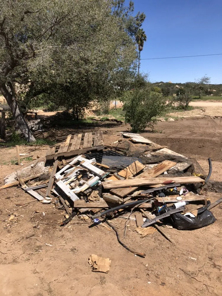 Custom yard cleanup service in San Diego, CA by JunkGods