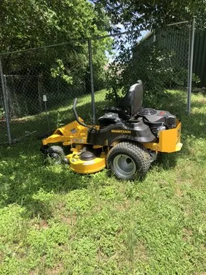 Junkier landscaping Logo