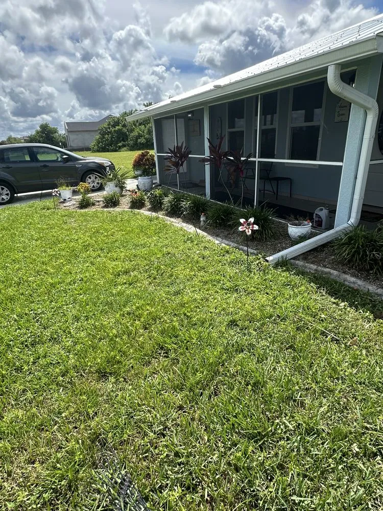 Custom landscaping services in Fort Myers, FL by Juno Landscaping