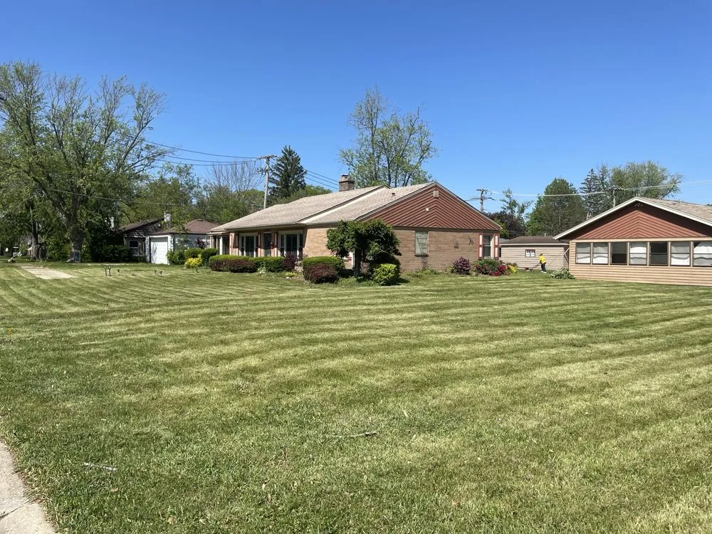 Local yard cleanup service for homes in Crete, IL by Juno’s Landscaping & Lawncare