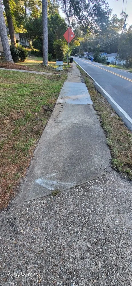 Affordable yard maintenance near you in Columbus, GA by Jupiter