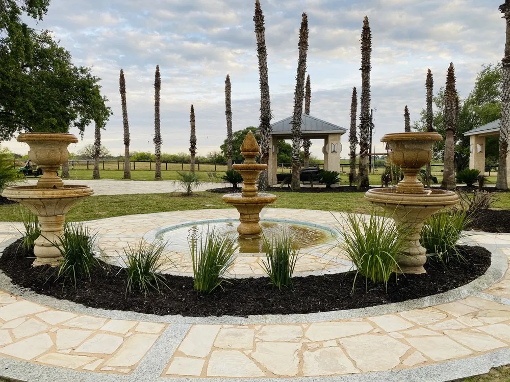 Top-rated lawn care service for beautiful yards in Waller, TX by Jus Truck It