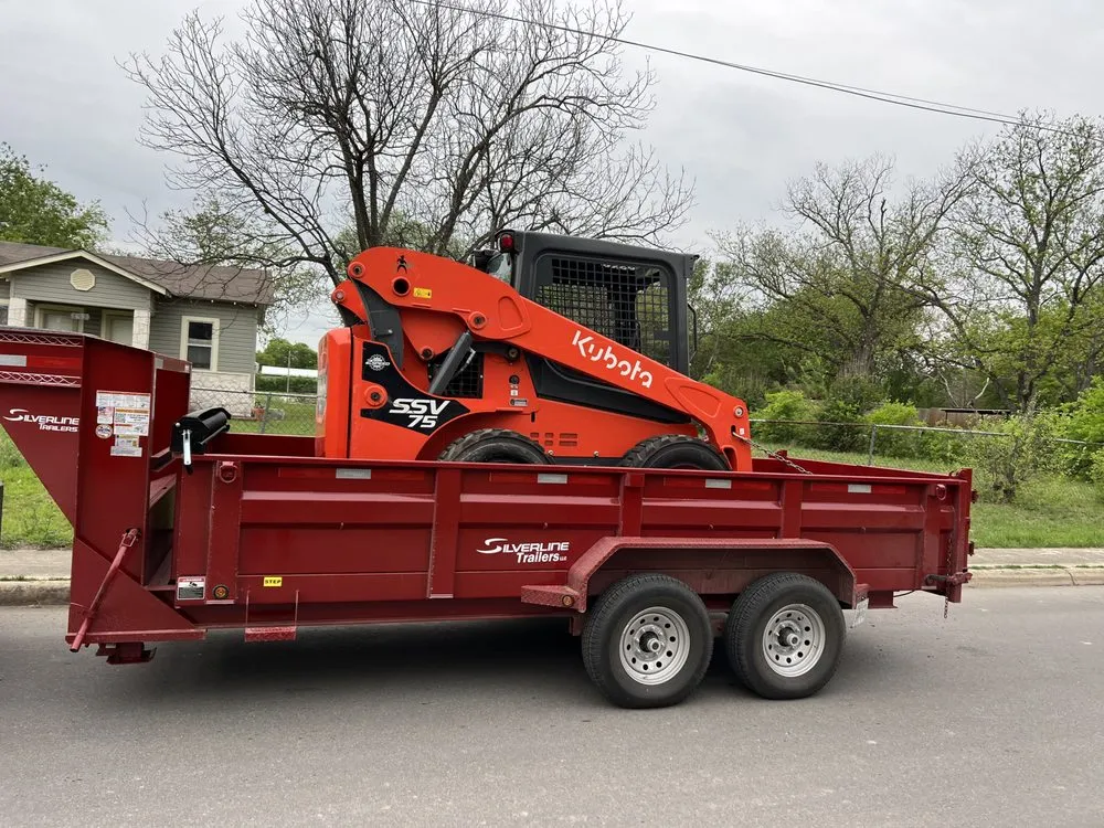 Expert lawn care service experts serving Waller, TX - Jus Truck It